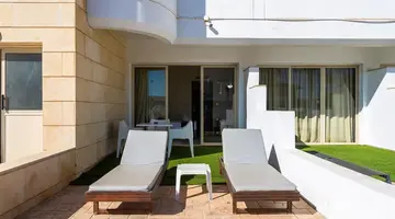 Pierre Anne Beach Hotel