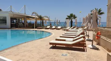 Pierre Anne Beach Hotel
