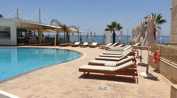 Pierre Anne Beach Hotel