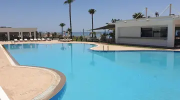 Pierre Anne Beach Hotel