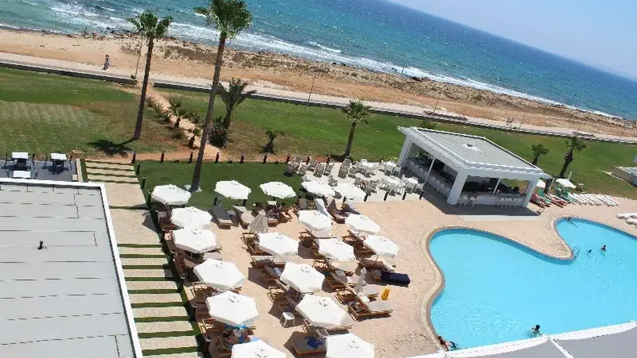 Pierre Anne Beach Hotel
