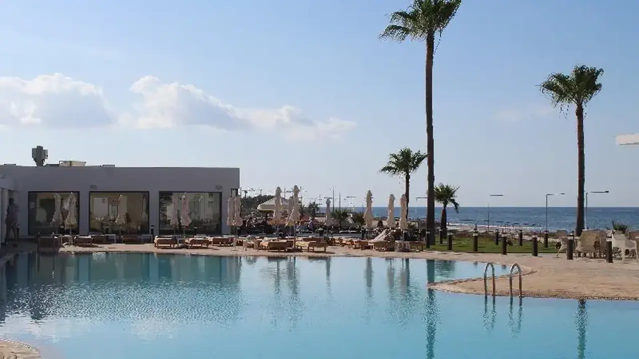 Pierre Anne Beach Hotel
