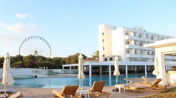 Pierre Anne Beach Hotel