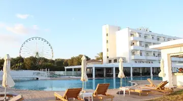 Pierre Anne Beach Hotel