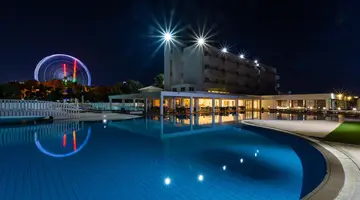 Pierre Anne Beach Hotel