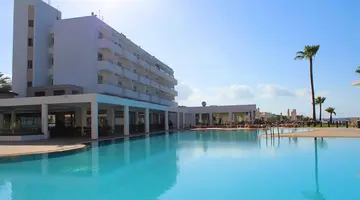 Pierre Anne Beach Hotel