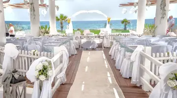 Pierre Anne Beach Hotel