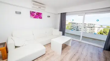 Pierre V. Mallorca Deya