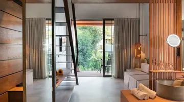 PILOT AMPHORA BOUTIQUE HOTEL