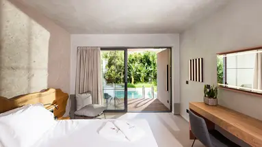 PILOT AMPHORA BOUTIQUE HOTEL