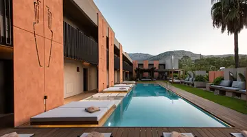 PILOT AMPHORA BOUTIQUE HOTEL
