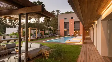 PILOT AMPHORA BOUTIQUE HOTEL