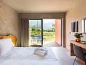 PILOT AMPHORA BOUTIQUE HOTEL