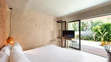 PILOT AMPHORA BOUTIQUE HOTEL