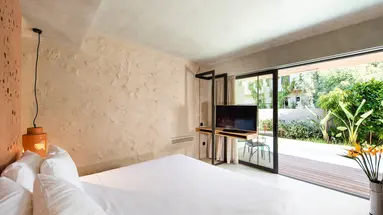 PILOT AMPHORA BOUTIQUE HOTEL