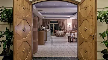 Pilot Beach Resort