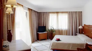 PILOT BEACH RESORT