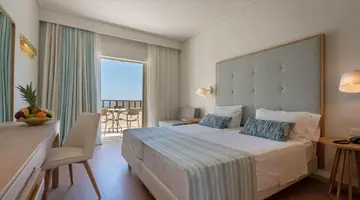Pilot Beach Resort