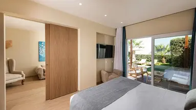 Pilot Beach Resort