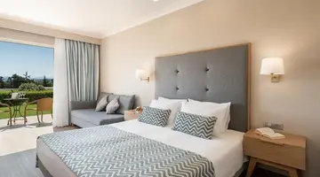 Pilot Beach Resort