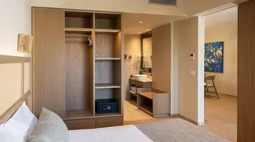 Pilot Beach Resort