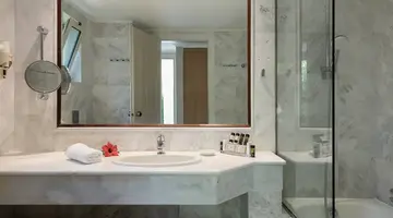 PILOT BEACH RESORT