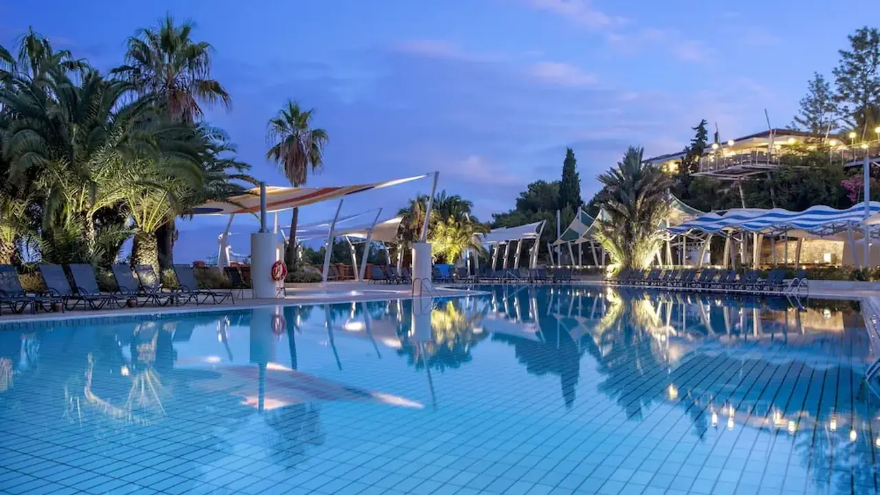 Pine Bay Holiday Resort
