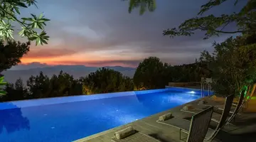 Pine Bay Holiday Resort