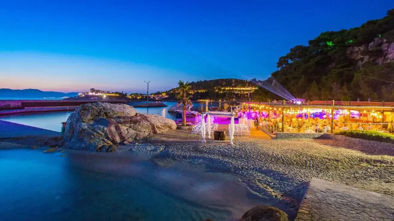 PINE BAY HOLIDAY RESORT