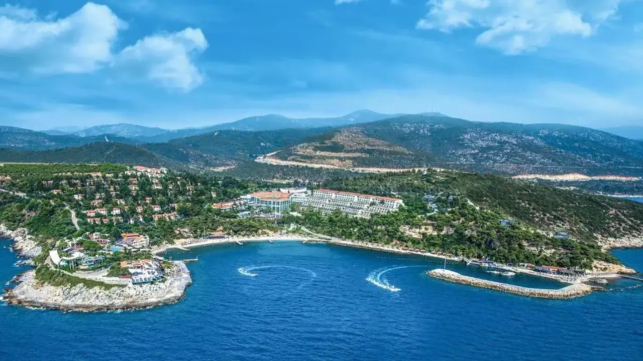 PINE BAY HOLIDAY RESORT