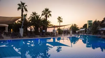 PINE BAY HOLIDAY RESORT