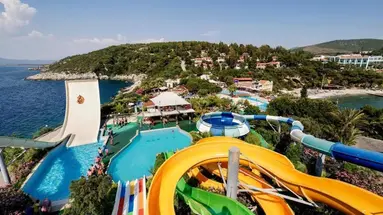 PINE BAY HOLIDAY RESORT