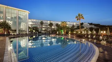 Pine Bay Holiday Resort