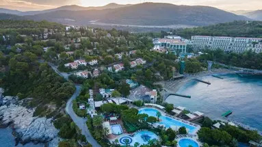 PINE BAY HOLIDAY RESORT