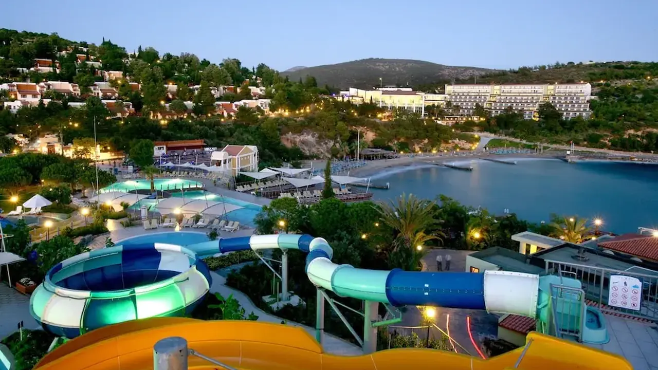 Pine Bay Holiday Resort