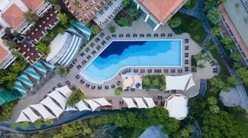 PINE BAY HOLIDAY RESORT