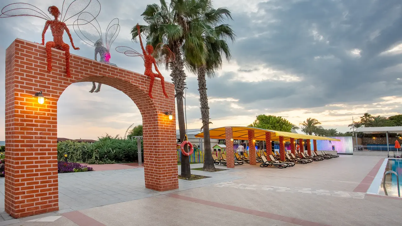 PINE BEACH BELEK