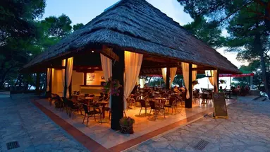 Pine Beach Pakostane - Bungalows