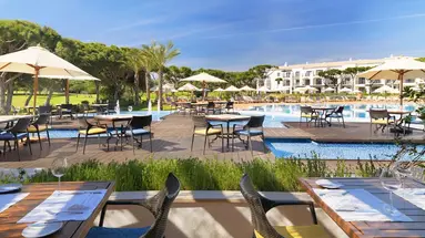 Pine Cliffs Hotel, a Luxury Collection Resort