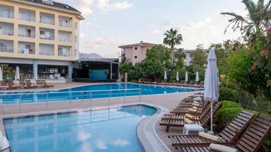 Pine House Hotel