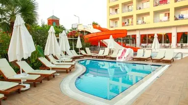Pine House Hotel
