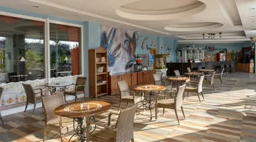 Pine House Hotel