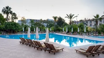 Pine House Hotel
