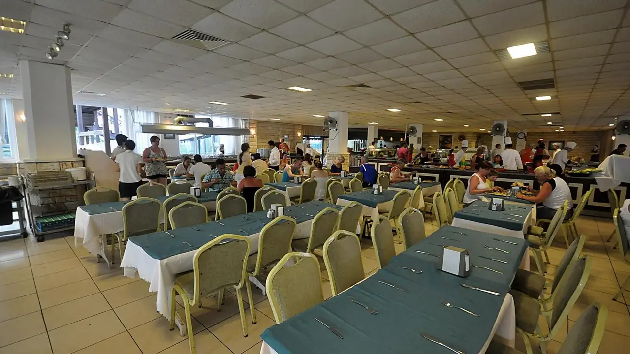 PINETA CLUB HOTEL