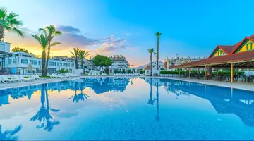 PINETA CLUB HOTEL