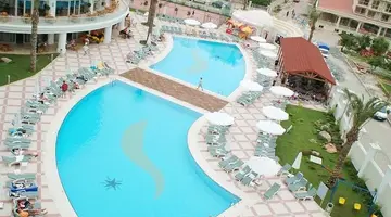 PINETA PARK DELUXE HOTEL