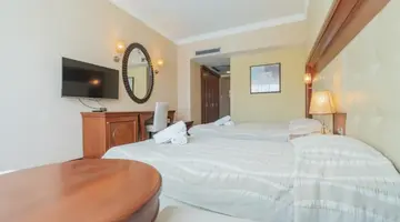 PINETA PARK DELUXE HOTEL