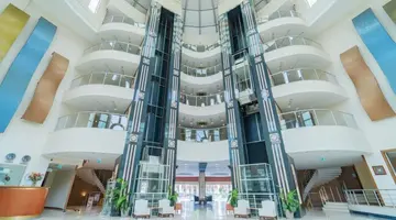 PINETA PARK DELUXE HOTEL
