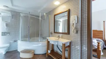 PINETA PARK DELUXE HOTEL