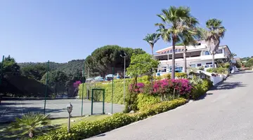 PINETA PETTO BIANCO VILLAGGIO